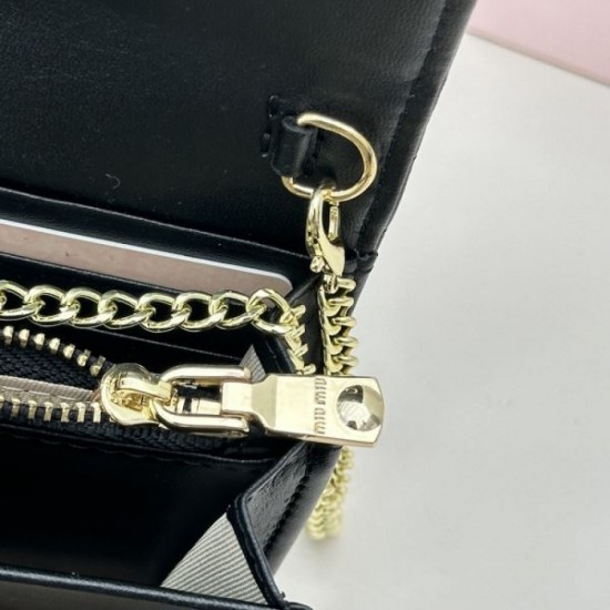 2023FW MIU MIU Miu Miu overwhelming approval rating coin bag 2023FW MIU MIU Miu Miu overwhelming approval rating coin bag