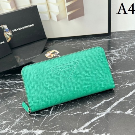2023SS PRADA Prada It is OK even if I hold this! long wallet 2023SS PRADA Prada It is OK even if I hold this! long wallet