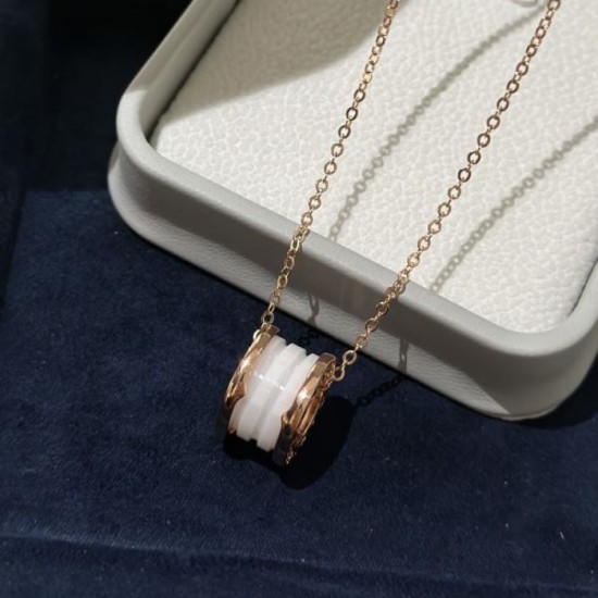 BVLGARI Bvlgari New arrival 2023FW necklace to improve your fashion level BVLGARI Bvlgari New arrival 2023FW necklace to improve your fashion level