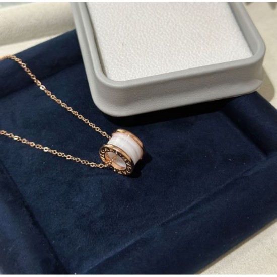 BVLGARI Bvlgari New arrival 2023FW necklace to improve your fashion level BVLGARI Bvlgari New arrival 2023FW necklace to improve your fashion level