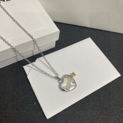 2023FW Necklace CELINE Overflowing with a mature impression
