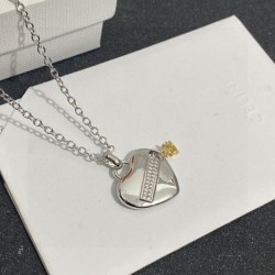 2023FW Necklace CELINE Overflowing with a mature impression