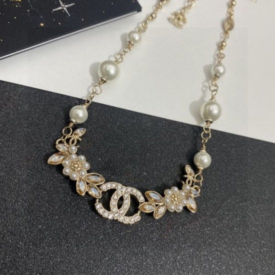 CHANEL Very wintery item 2023FW necklace CHANEL Very wintery item 2023FW necklace