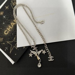 CHANEL Enjoy fashion in fall and winter 2023FW necklace