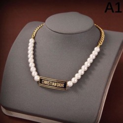 DIOR Celebrities are obsessed with the brand new item 2023FW Necklace