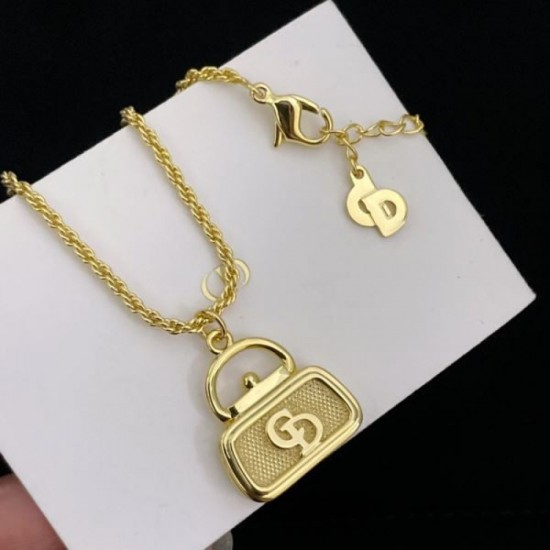 DIOR Dior New 2023FW necklace that has been featured in many magazines DIOR Dior New 2023FW necklace that has been featured in many magazines