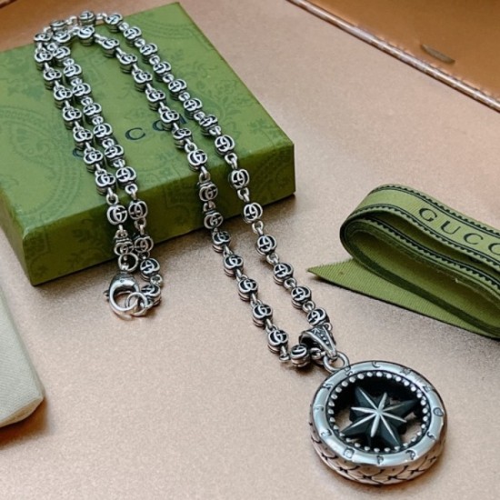 2023SS Necklace You can't miss the attention of spring GUCCI Gucci 2023SS Necklace You can't miss the attention of spring GUCCI Gucci