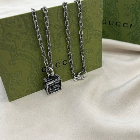 GUCCI Gucci fashionable style continues this season with 2023FW necklace GUCCI Gucci fashionable style continues this season with 2023FW necklace