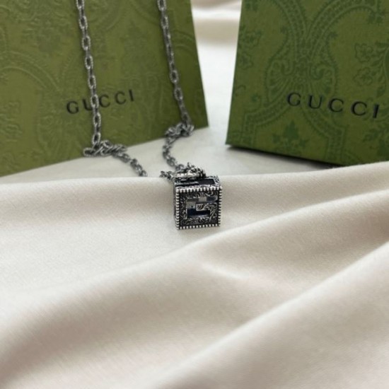GUCCI Gucci fashionable style continues this season with 2023FW necklace GUCCI Gucci fashionable style continues this season with 2023FW necklace