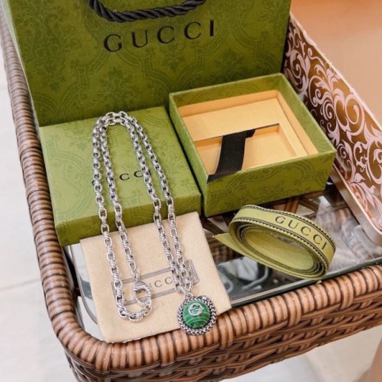 GUCCI 2023FW necklace loved by celebrities and entertainers GUCCI 2023FW necklace loved by celebrities and entertainers