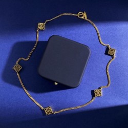 LOEWE 2023FW necklace that you should buy for a limited time and at a good price