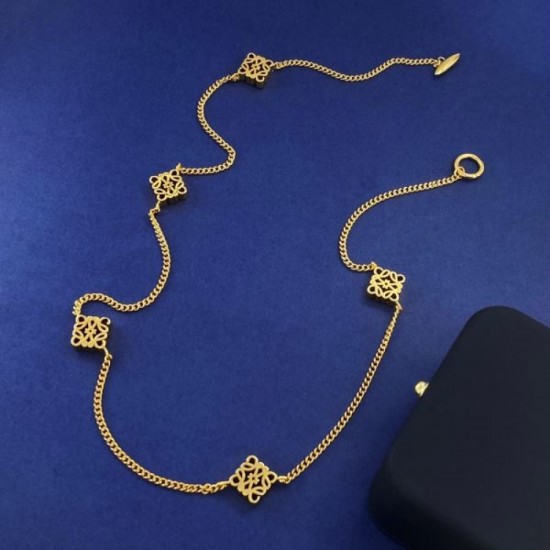LOEWE 2023FW necklace that you should buy for a limited time and at a good price LOEWE 2023FW necklace that you should buy for a limited time and at a good price