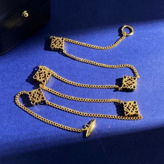 LOEWE 2023FW necklace that you should buy for a limited time and at a good price LOEWE 2023FW necklace that you should buy for a limited time and at a good price