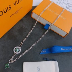 2023SS necklace High degree of utilization LOUIS VUITTON Louis Vuitton