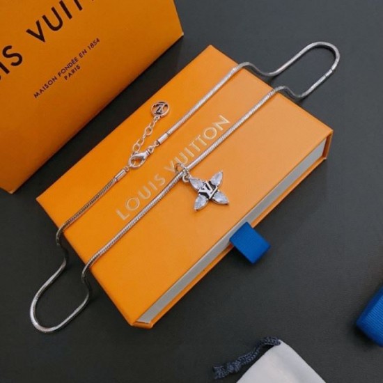 2023FW Necklace LOUIS VUITTON New and rare 2023FW Necklace LOUIS VUITTON New and rare