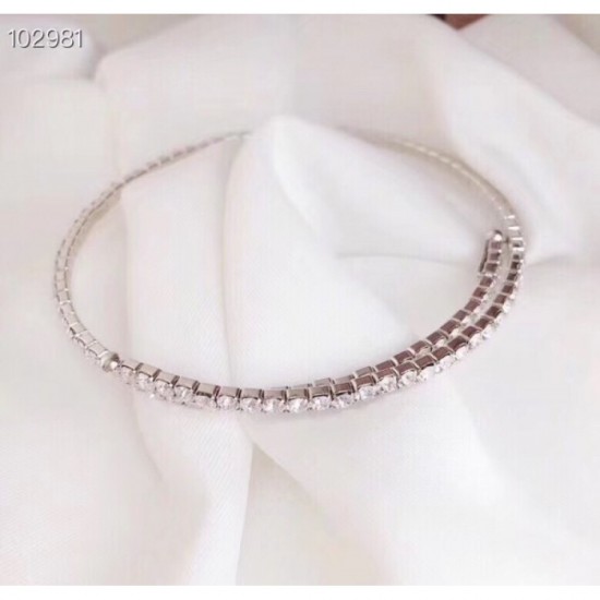 2023SS necklace very difficult to obtain MIU MIU Miu Miu 2023SS necklace very difficult to obtain MIU MIU Miu Miu