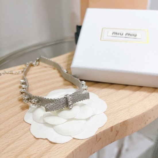 MIU MIU necklace 2023SS trend color MIU MIU necklace 2023SS trend color