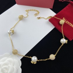 2023SS necklace 100% new VALENTINO Valentino