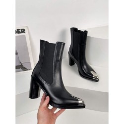 A popular product every year Boots 2023FW ALEXANDER WANG
