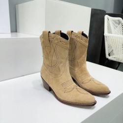 Trendy boots you definitely want to keep in mind 2023FW CELINE