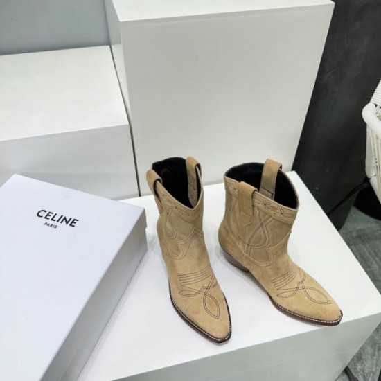 Trendy boots you definitely want to keep in mind 2023FW CELINE Trendy boots you definitely want to keep in mind 2023FW CELINE