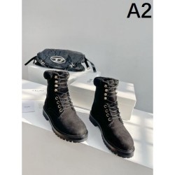 CELINE Eye-catching style this winter 2023FW boots
