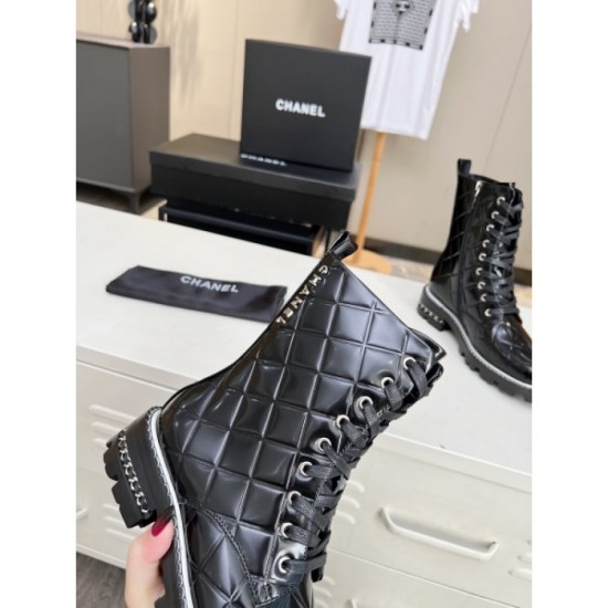 Adult style boots perfect for everyday use 2023FW CHANEL Chanel Adult style boots perfect for everyday use 2023FW CHANEL Chanel