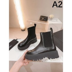 Simple boots that enhance your style 2023FW CHANEL CHANEL