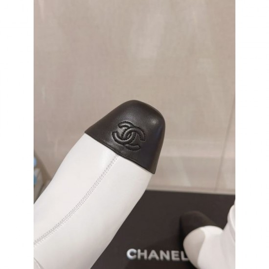 This season's style is to incorporate it into your clothing Boots 2023FW CHANEL CHANEL This season's style is to incorporate it into your clothing Boots 2023FW CHANEL CHANEL