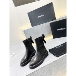 CHANEL 2023FW boots for elegant casual coordination