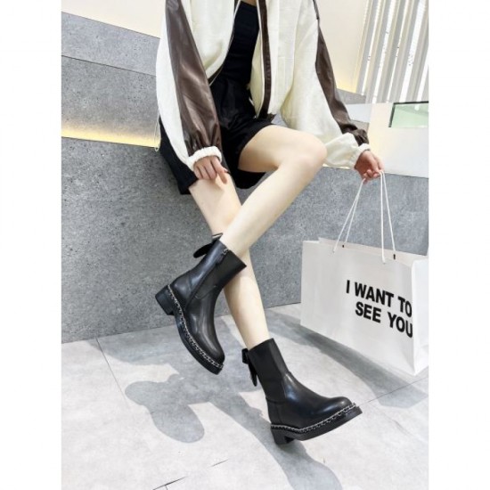CHANEL 2023FW boots for elegant casual coordination CHANEL 2023FW boots for elegant casual coordination