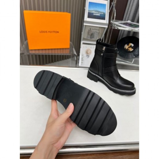 CHANEL CHANEL Become fashionable now! 2023FW boots CHANEL CHANEL Become fashionable now! 2023FW boots