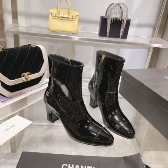 CHANEL This winter's favorite style 2023FW boots CHANEL This winter's favorite style 2023FW boots