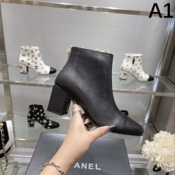 CHANEL Dress with a beautiful impression 2023FW boots