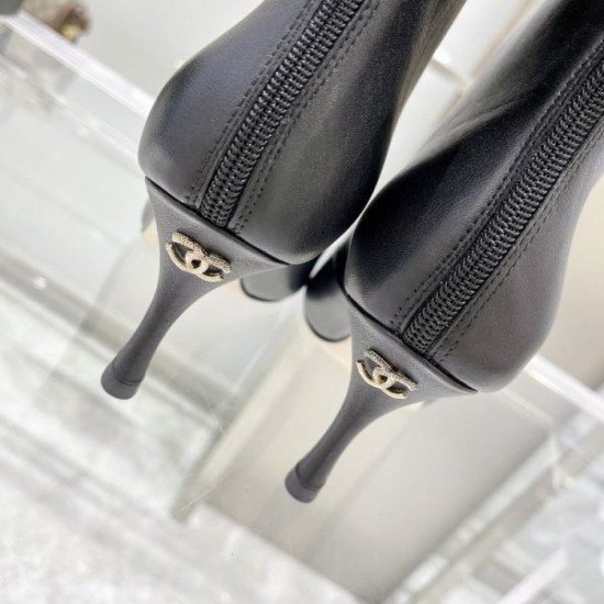 CHANEL Unexpectedly bargain 2023FW boots at CHANEL VIP sale CHANEL Unexpectedly bargain 2023FW boots at CHANEL VIP sale