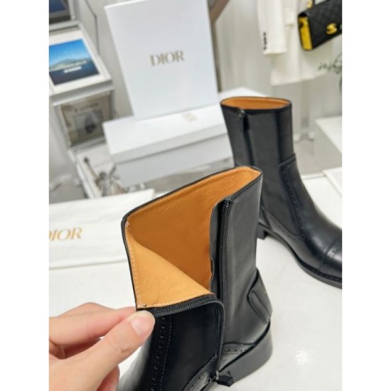 Check out the latest information on fall/winter tops Boots 2023FW DIOR Dior Check out the latest information on fall/winter tops Boots 2023FW DIOR Dior