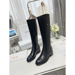 The latest trend boots to enhance your fall/winter mood 2023FW DIOR Dior