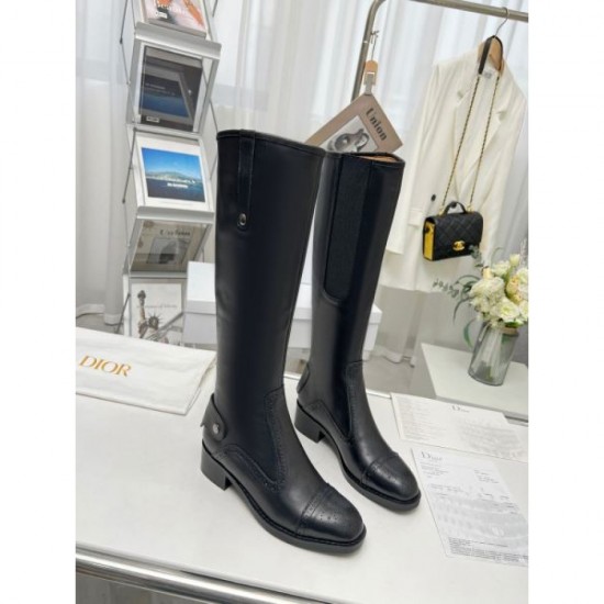 The latest trend boots to enhance your fall/winter mood 2023FW DIOR Dior The latest trend boots to enhance your fall/winter mood 2023FW DIOR Dior