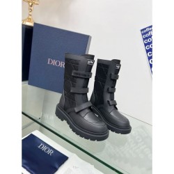 A battle is inevitable! Boots you definitely want to check out 2023FW DIOR Dior