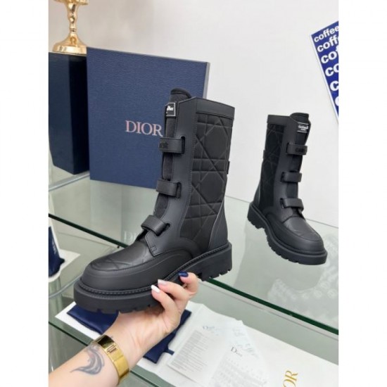 A battle is inevitable! Boots you definitely want to check out 2023FW DIOR Dior A battle is inevitable! Boots you definitely want to check out 2023FW DIOR Dior