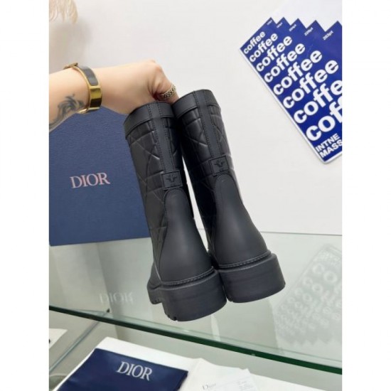 Boots essential for autumn/winter coordination 2023FW DIOR Dior Boots essential for autumn/winter coordination 2023FW DIOR Dior