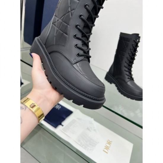 Boots essential for autumn/winter coordination 2023FW DIOR Dior Boots essential for autumn/winter coordination 2023FW DIOR Dior