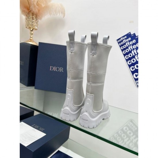 New fall/winter boots that captivate fashionable adults 2023FW DIOR Dior New fall/winter boots that captivate fashionable adults 2023FW DIOR Dior