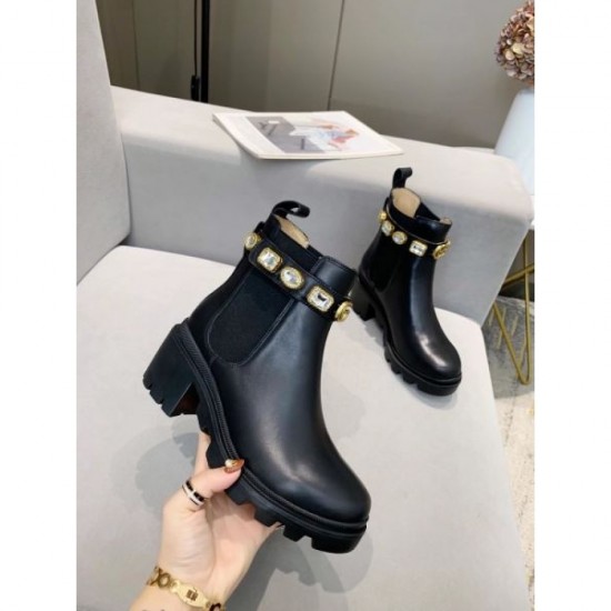One new item for fall is the classic boots 2023FW GUCCI Gucci One new item for fall is the classic boots 2023FW GUCCI Gucci
