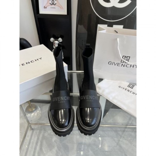 GIVENCHY New collection released this year! 2023FW boots GIVENCHY New collection released this year! 2023FW boots