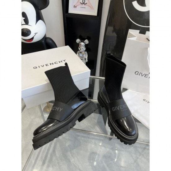 GIVENCHY New collection released this year! 2023FW boots GIVENCHY New collection released this year! 2023FW boots