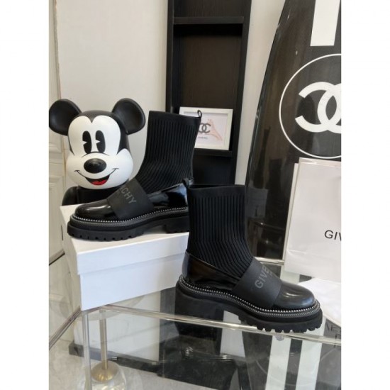 GIVENCHY New collection released this year! 2023FW boots GIVENCHY New collection released this year! 2023FW boots