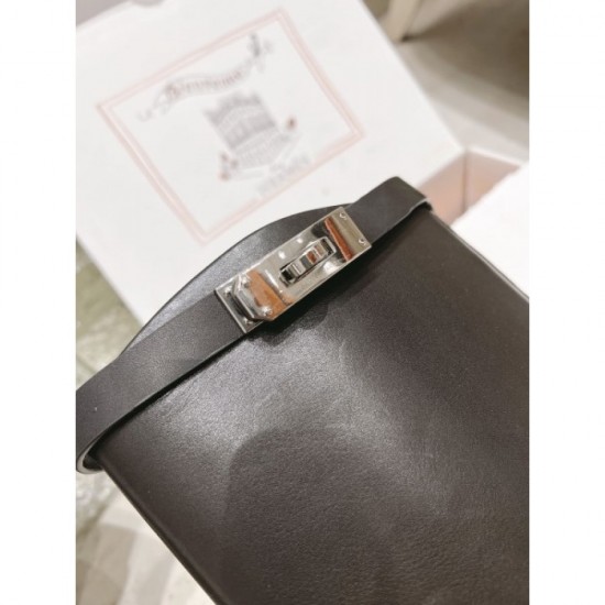 HERMES Hermes boots 2023AW New work Dress elegantly HERMES Hermes boots 2023AW New work Dress elegantly