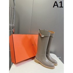 Popular speedy boots in the fall/winter 2023FW HERMES