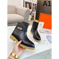 HERMES 2023FW boots that are always sold out at the end of the year